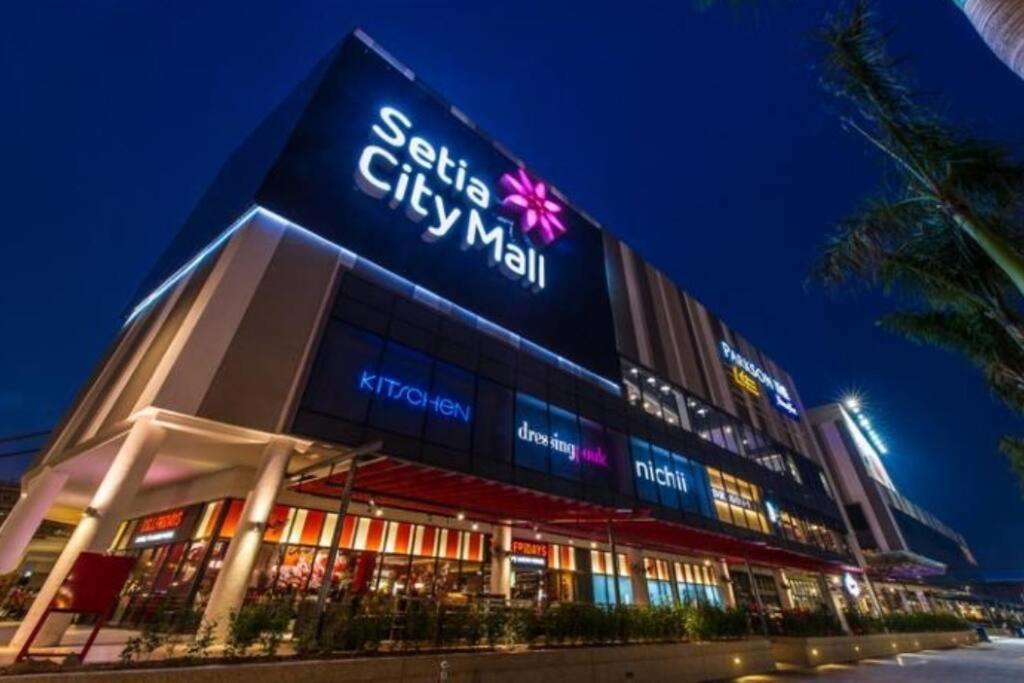 H+M Residence II 3Km To Setia City Convention Klang Exterior photo